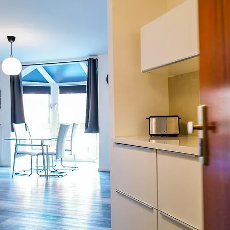 Stylische In Apartment *
